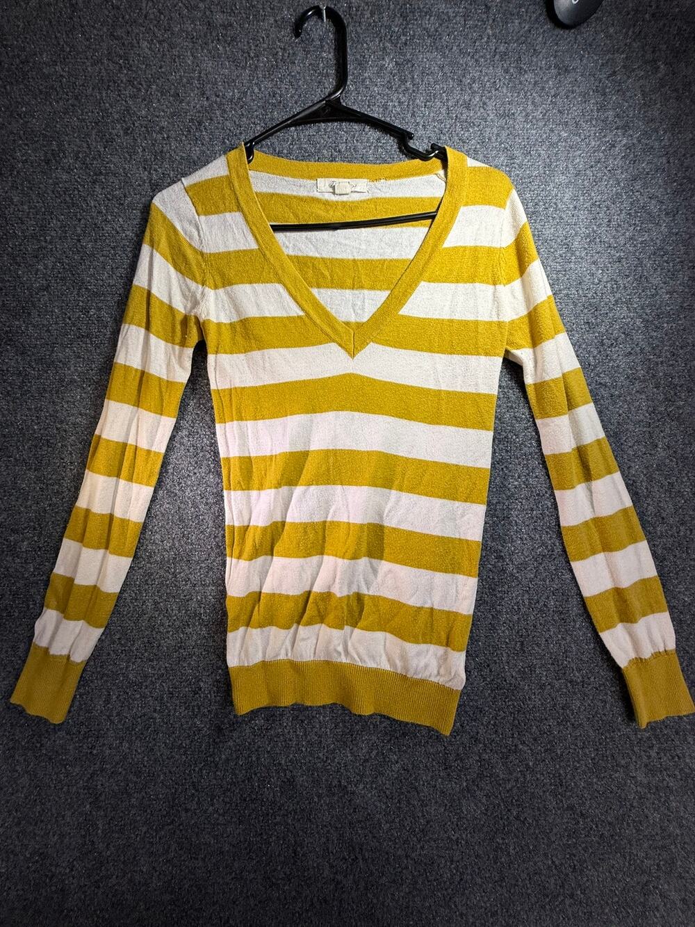 Forever 21 Women Mustard Yellow White Striped V-Neck Long Sleeve Sweater Size S